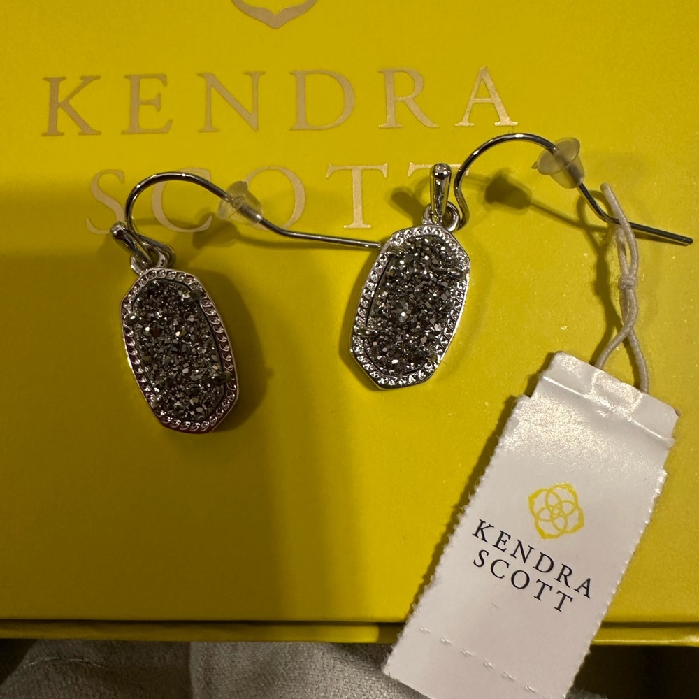Kendra Scott Silver Earrings with Oval Shape and Sparkly Gemstone Design